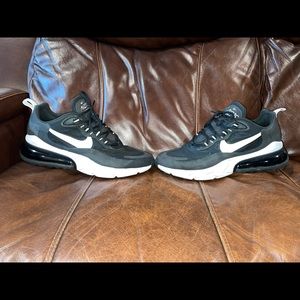 Mens Nike Air Max 270 React Size 9